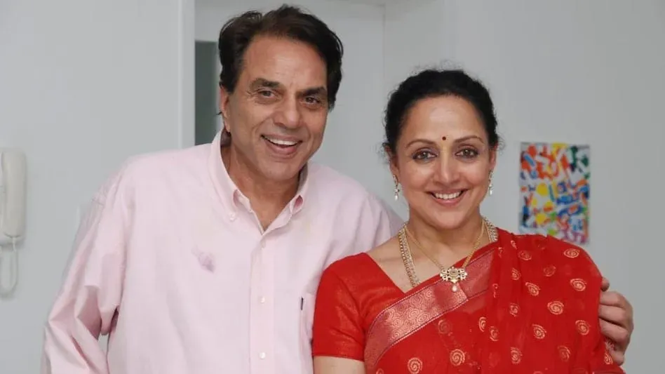‘શું આ બધું કરવું જરૂરી છે?’રાજકારણમાં પ્રવેશને લઈને ધર્મેન્દ્રે કરી હતી ના, હેમા માલિનીએ વર્ષો પછી કર્યો ચોંકાવનારો ખુલાસો