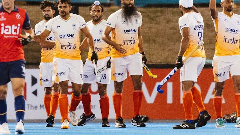 28 વર્ષમાં પહેલીવાર હોકી વર્લ્ડ કપમાં એક પણ ભારતીય અમ્પાયરની પસંદગી થઈ નથી, જેને લઈને હોકીના દિગ્ગજોએ ચિંતા વ્યક્ત કરી છે, ભારતીય અમ્પાયરિંગની સ્થિતિ અને આંતરરાષ્ટ્રીય સ્તરે પ્રતિનિધિત્વ અંગે સવાલો ઉઠ્યા છે.
